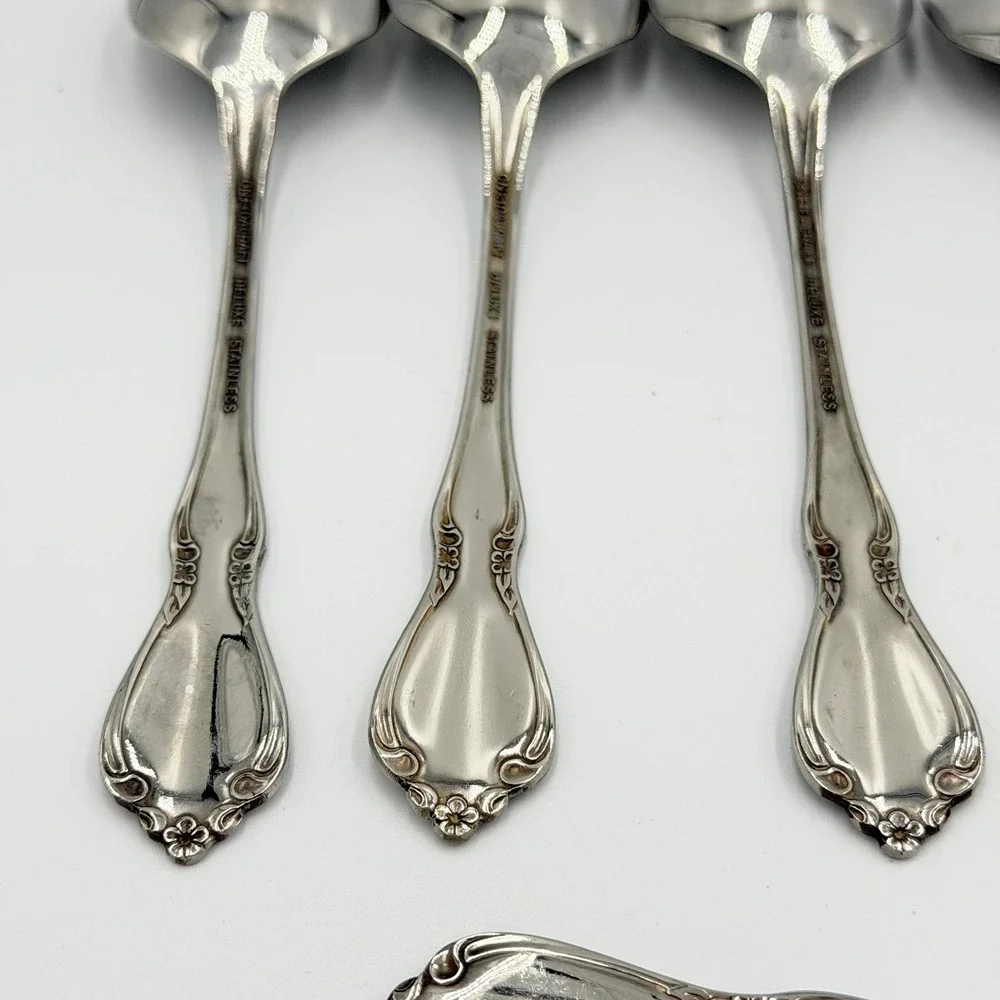 Oneidacraft Deluxe Chateau Oval Soup Spoons Set of 6 Stainless 6.75